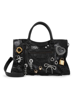 ポーチ BALENCIAGA SIGNATURE M BACKPACK Balenciaga Signature M Backpack in Black | THE LIST