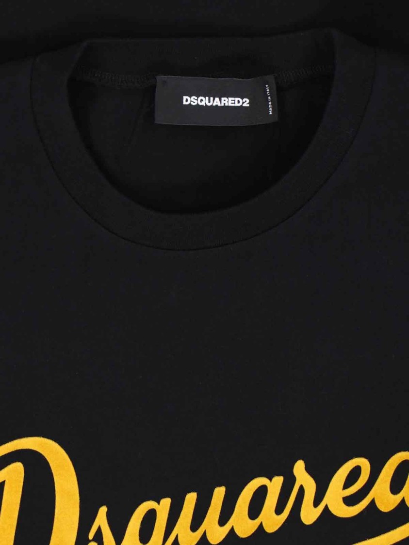 Dsquared2 Black T-shirt With Logo Print On The Front