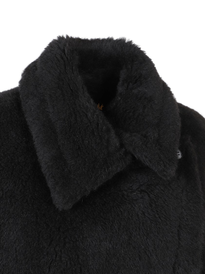 Max Mara Relaxed Black Coat With Plush Texture And Wide Collar In Black