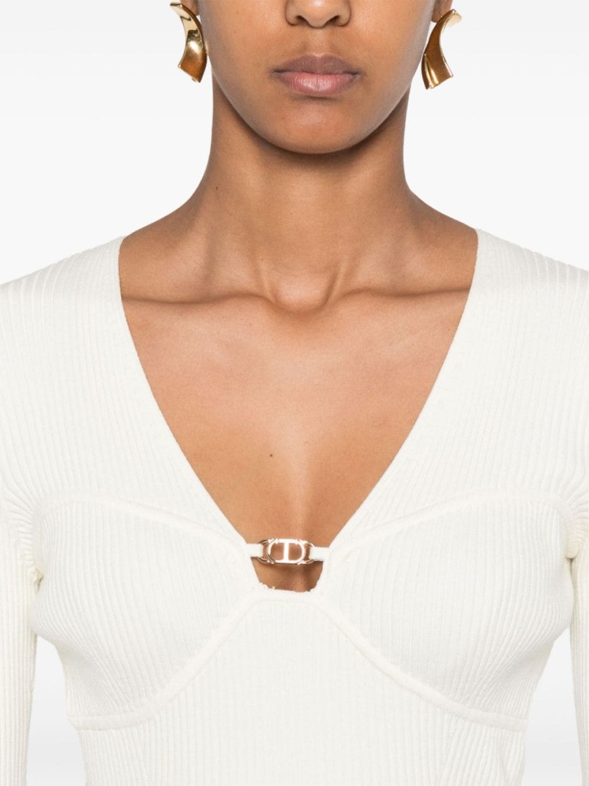 Twinset Twin-set Chic Twin-set Sweater With Elegant V-neck And Decorative Detail In White