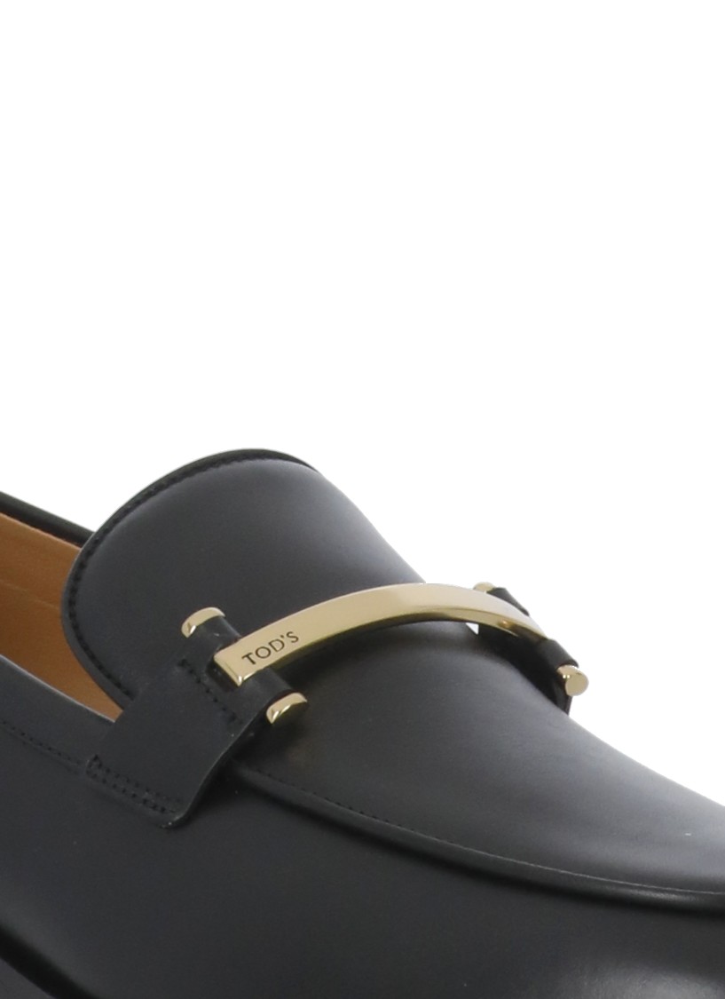 TOD'S TOD'S BLACK LEATHER LOAFERS 