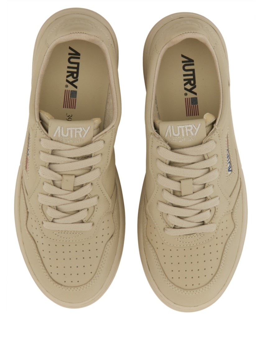 Autry Medalist Low Sneakers
