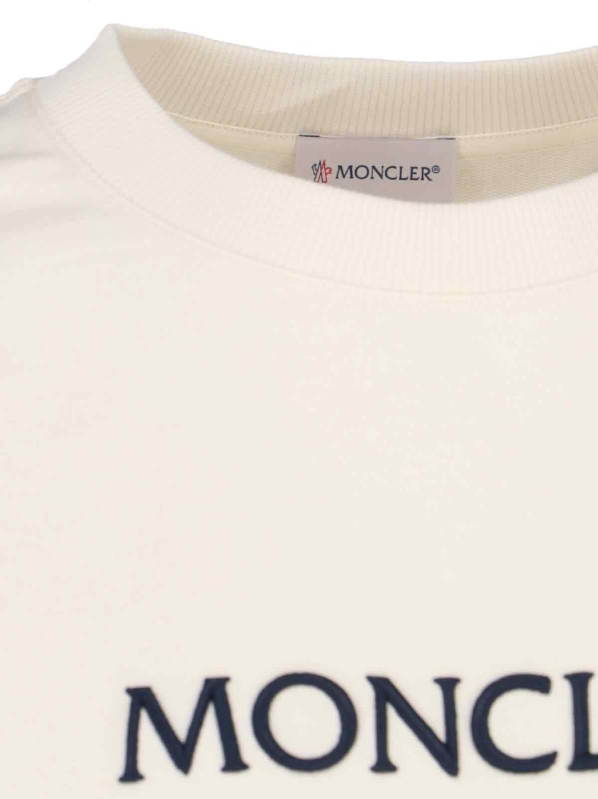 Moncler Crewneck Cotton Sweatshirt With Embroidered Logo And Multicolor Patch In Neutral