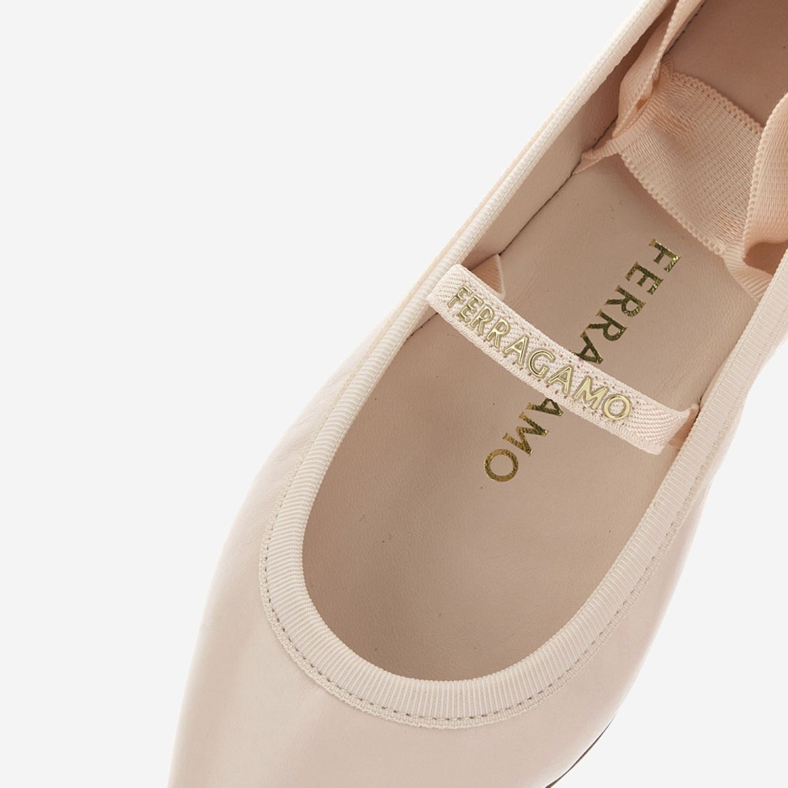 Ferragamo Salvatore Carice Ballet Shoes In Pink Leather