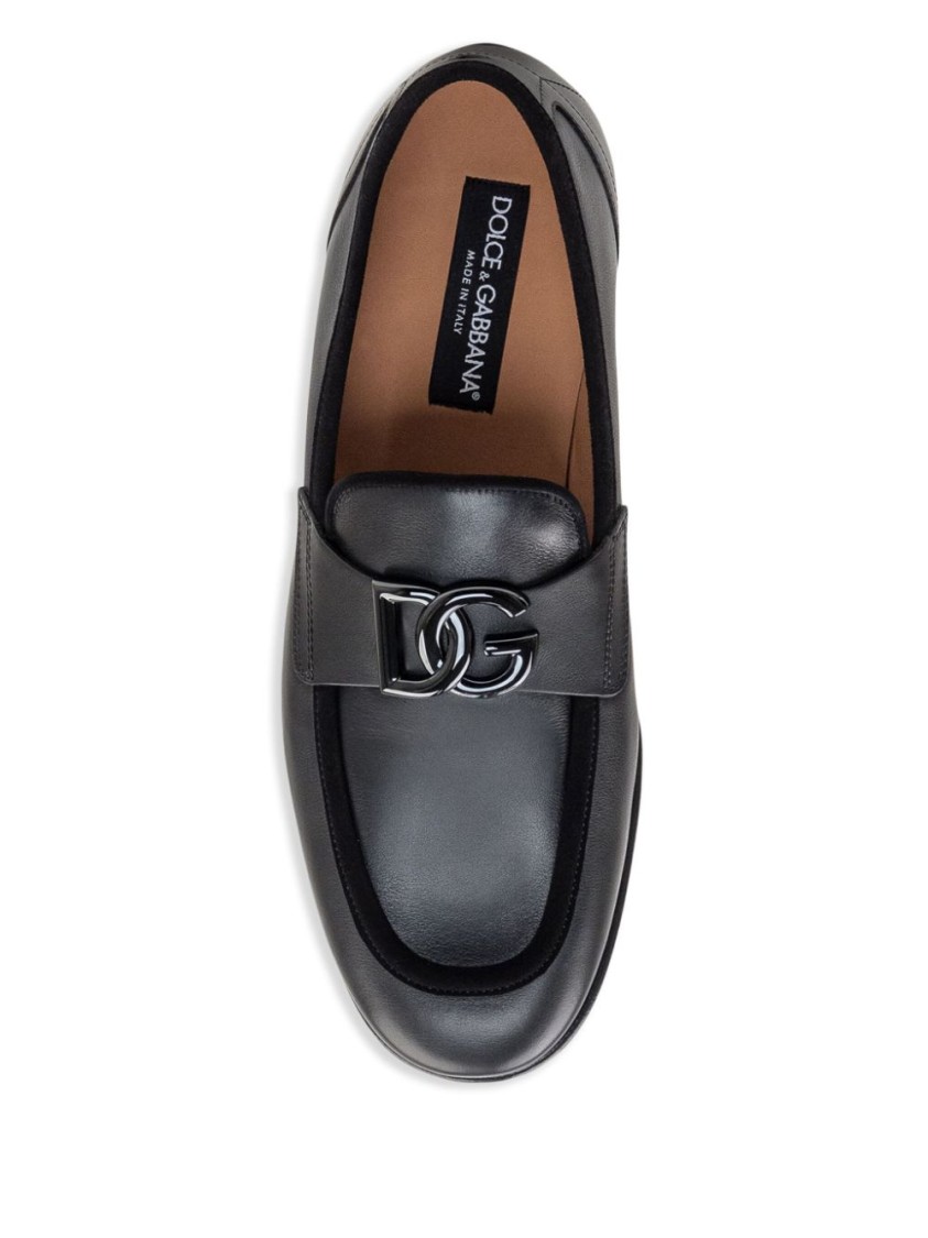 Dolce & Gabbana Moccasin With Logo Plaque In Black