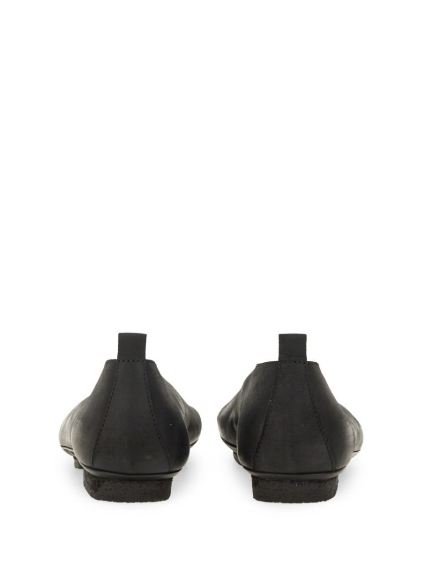 Shop Uma Wang Stone Ballerina In Black