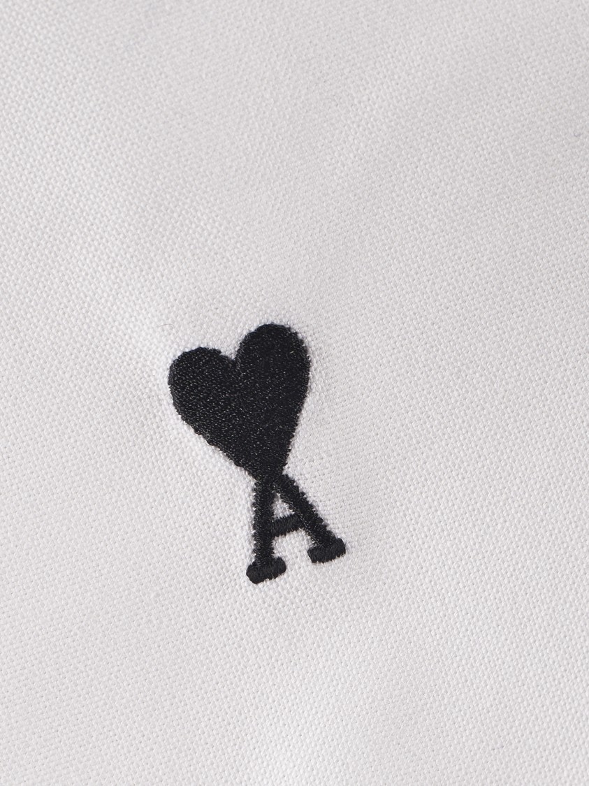 Ami Alexandre Mattiussi Ami Classic Button-down Shirt With Heart Logo In White
