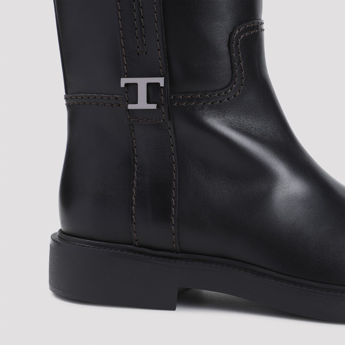 TOD'S TOD'S BLACK CALF LEATHER BOOTIE 