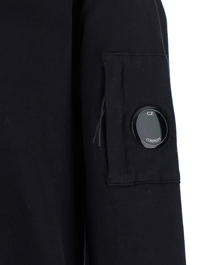 C.p. Company Crewneck Sweatshirt In Cotton Diagonal Raised Fleece Lens In Black