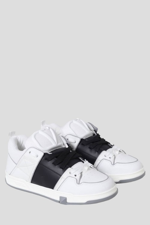 スニーカー Valentino Logo Detailed Block Snekars In Black Valentino Logo Detailed Block Snekars In Black Sneaker | THE