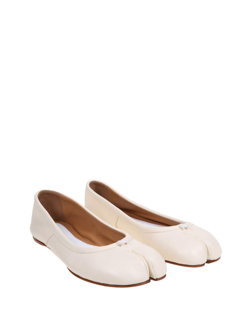 Shop Maison Margiela Milk Leather Tabi Ballerina In Neutrals