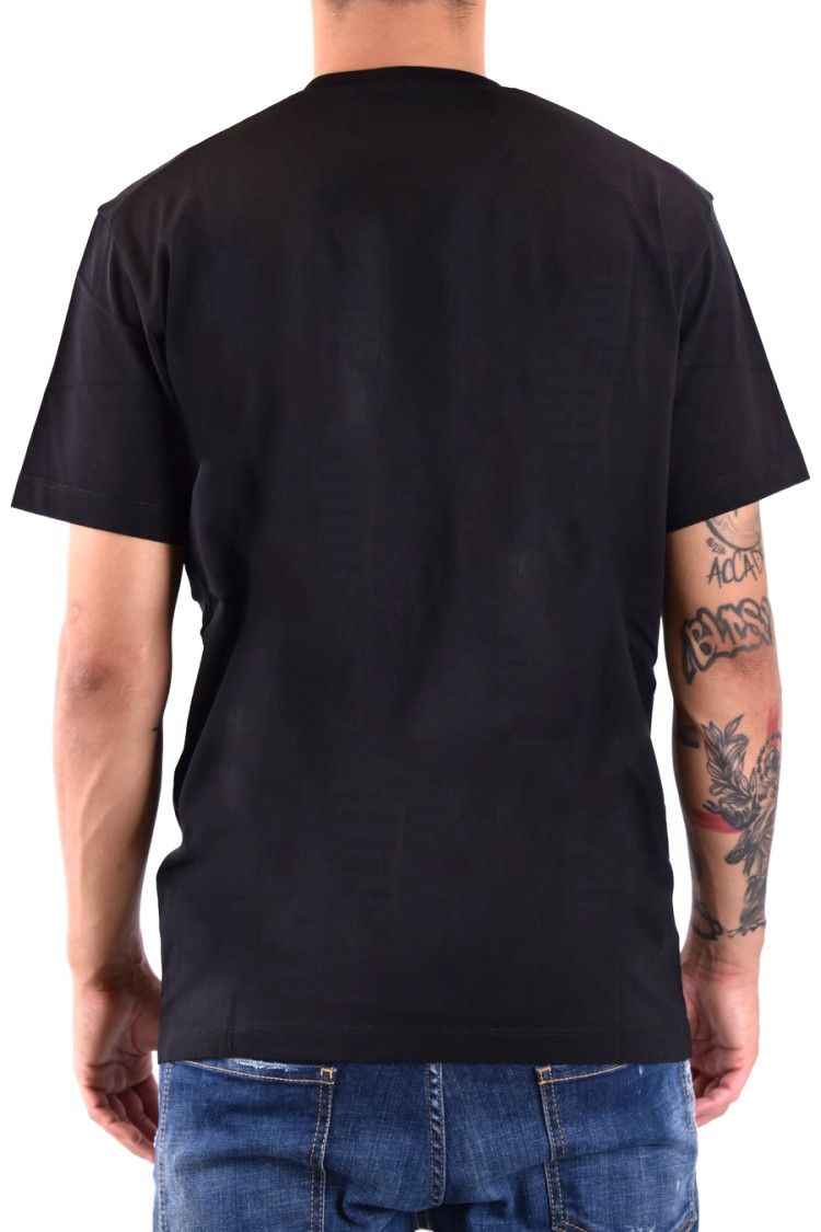 Dsquared2 Black T-shirt Featuring Striking Red Maple Leaf In Black