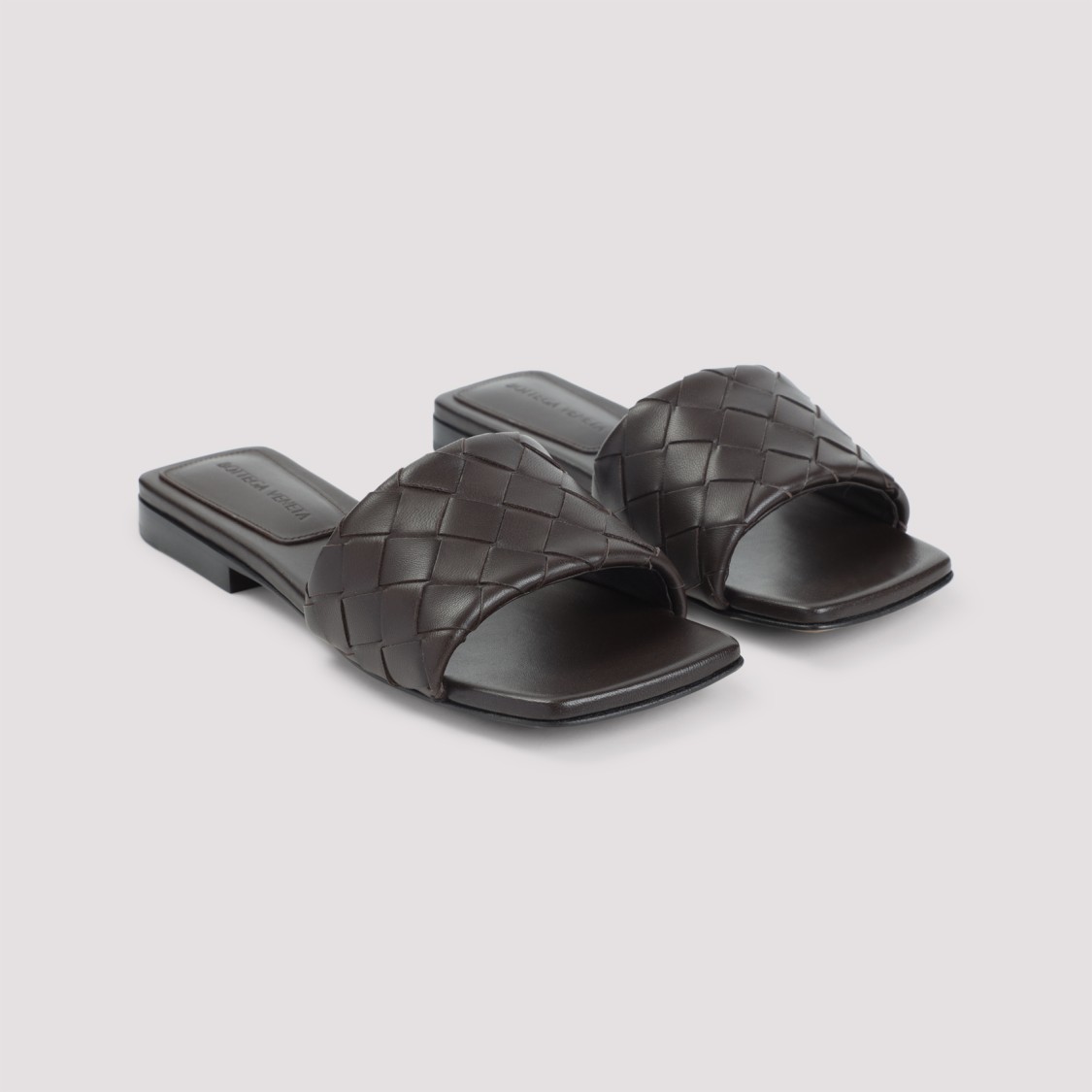 Bottega Veneta Flat Sandals With Intrecciato Leather Strap