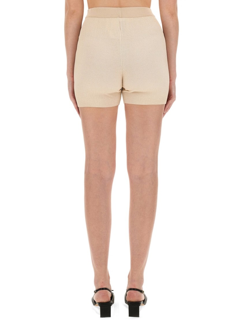 Jacquemus Charm Logo Knit Shorts In Neutrals