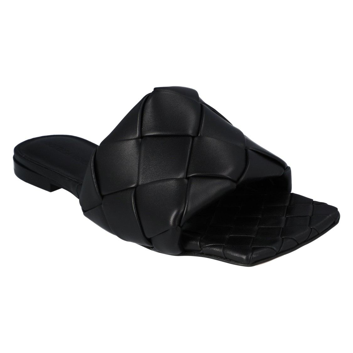 Bottega Veneta The Lido Leather Flat Sandals In Black