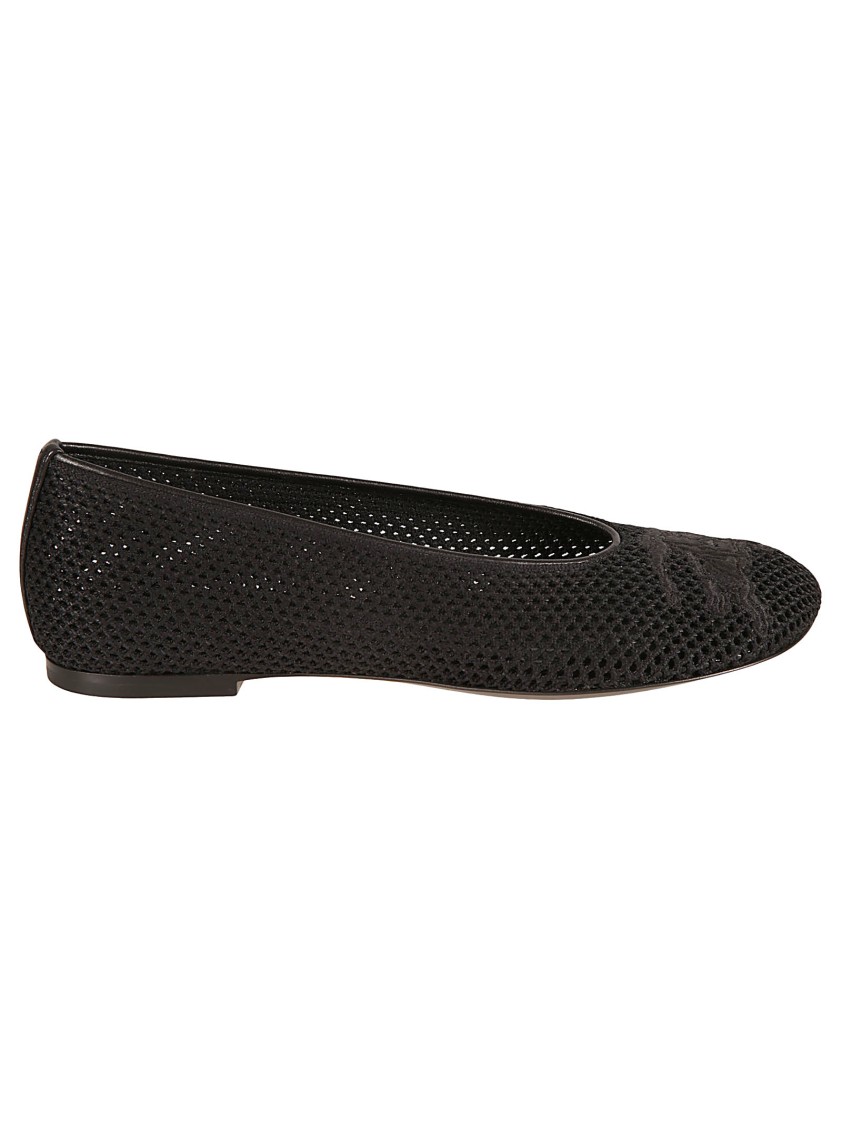 Burberry Black Flats With Pointed Toe Design