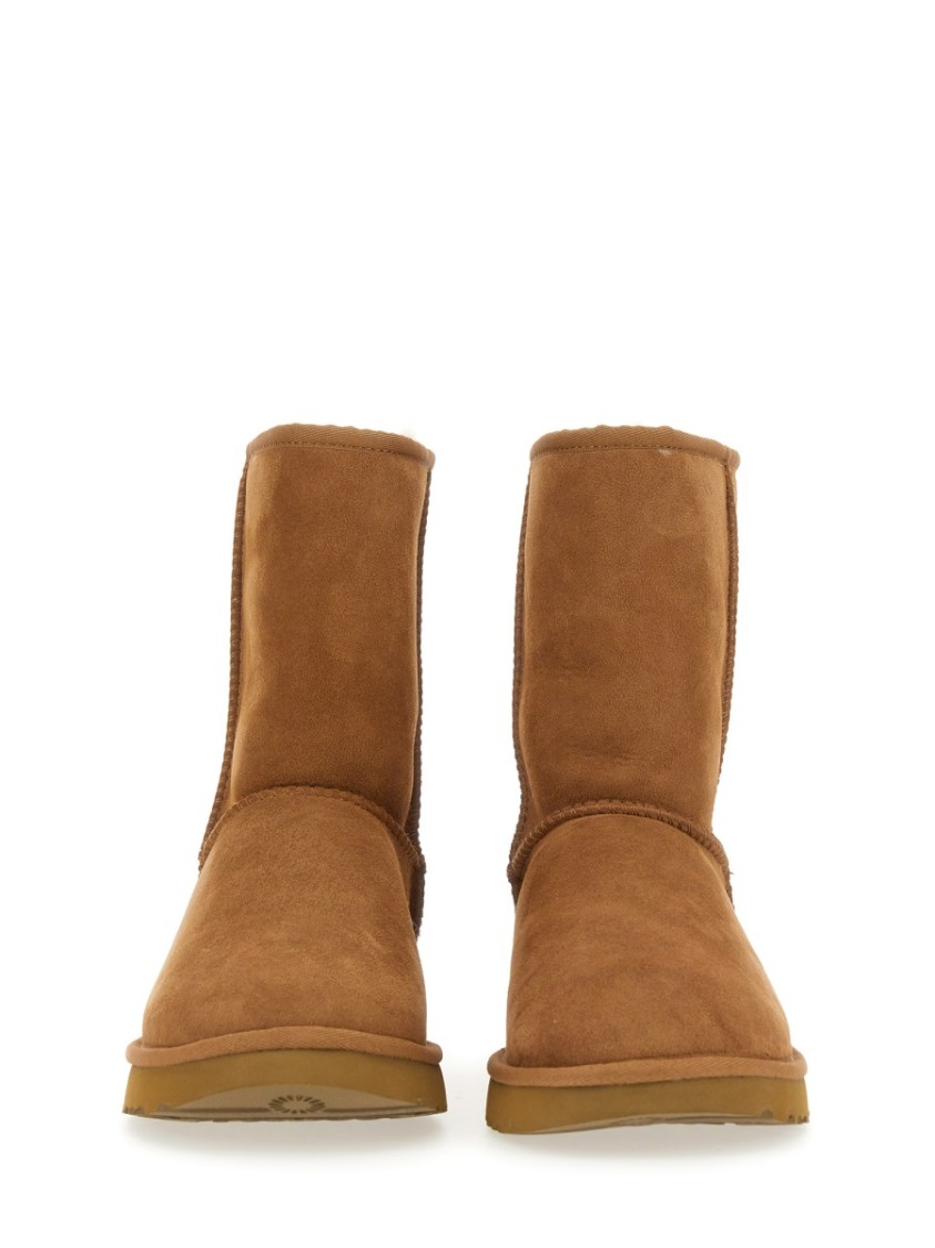 UGG UGG BOOT CLASSIC SHORT II 
