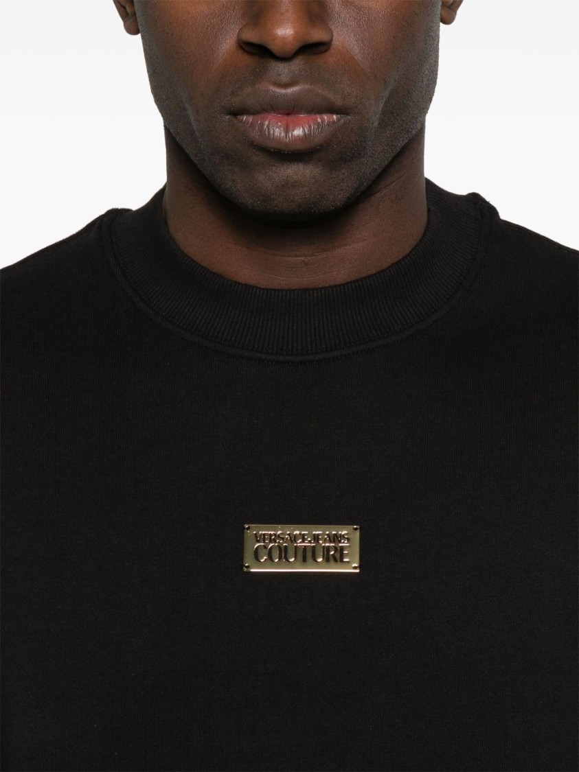 VERSACE JEANS COUTURE VERSACE JEANS COUTURE CLASSIC CREWNECK SWEATSHIRT WITH SUBTLE LOGO PLAQUE