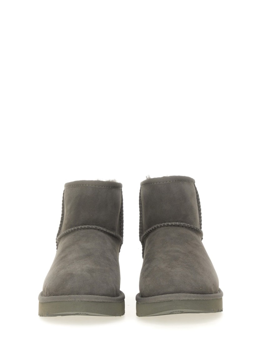 Ugg 10mm Mini Classic Ii Shearling Boots In Gray
