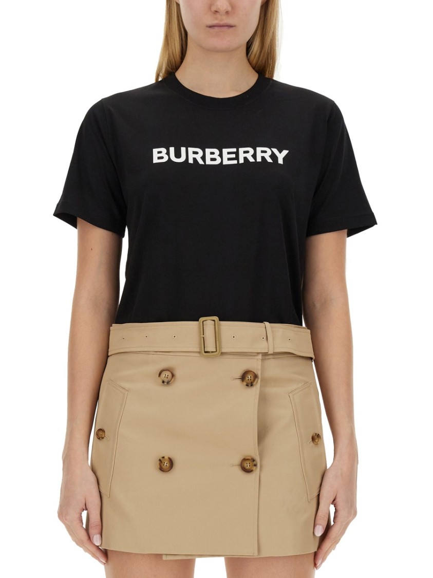 Burberry Black T-shirt With Bold Logo Design In Brown
