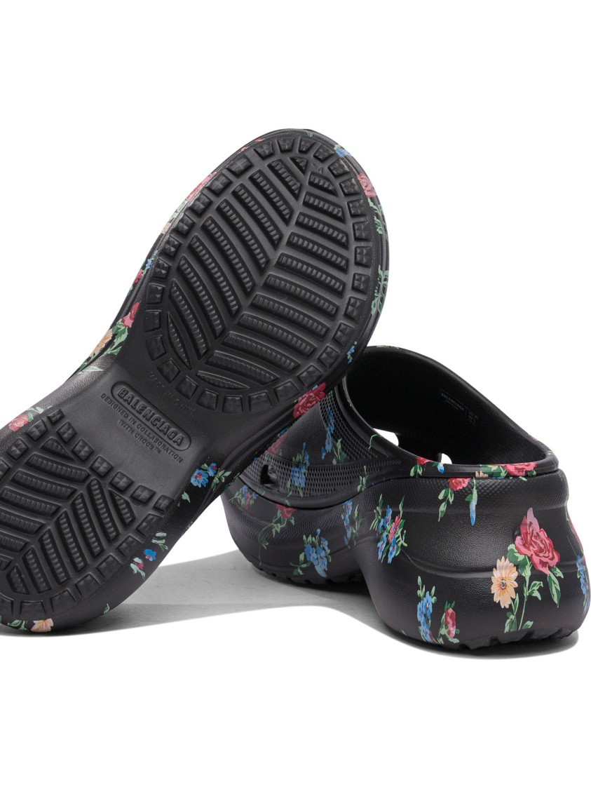 Balenciaga "pool Crocs Slide In Black