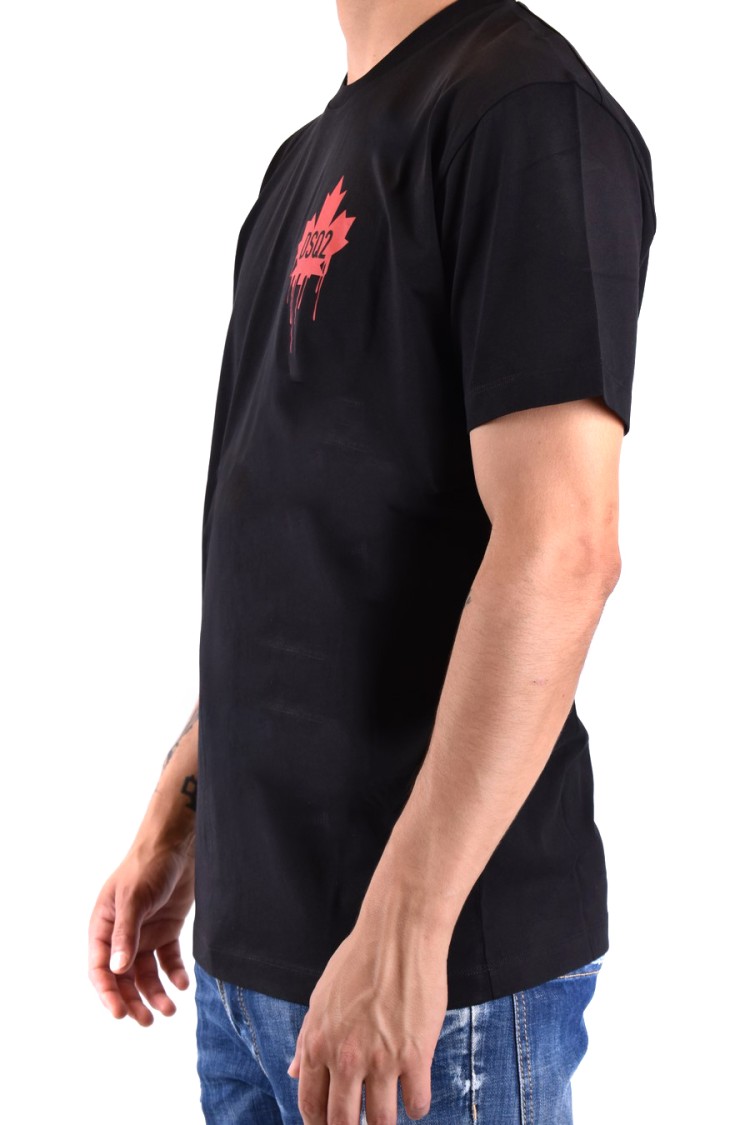 Dsquared2 Black T-shirt Featuring Striking Red Maple Leaf In Black