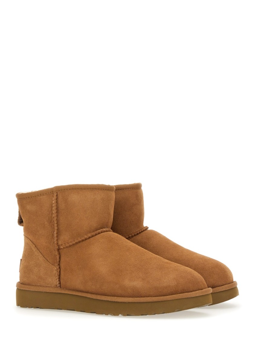 UGG UGG BOOT CLASSIC MINI II
