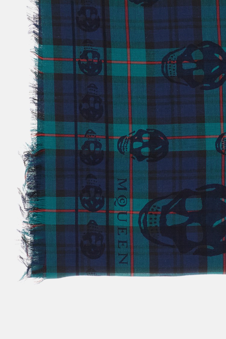 Alexander Mcqueen Tartan Scarf With Printed Skulls And Fringed Edges In Blue