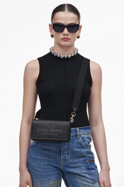 Marc Jacobs Structured Shoulder Bag With Embossed Branding In Black