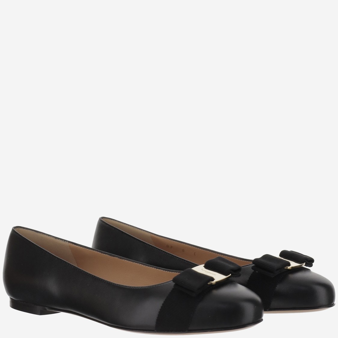 Ferragamo Ballet Flat Varina In Black