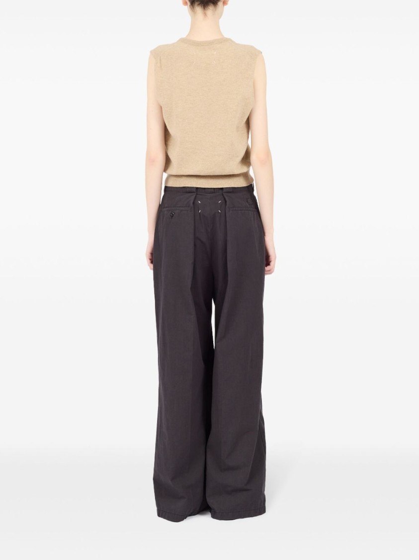Maison Margiela Knitted V-neck Wool Vest In Neutrals