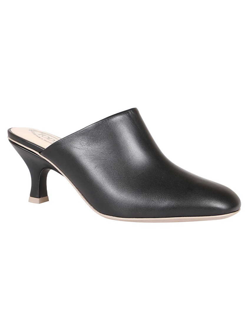 Tod's Pointed Toe Leather Mules With Curved Heel In Black