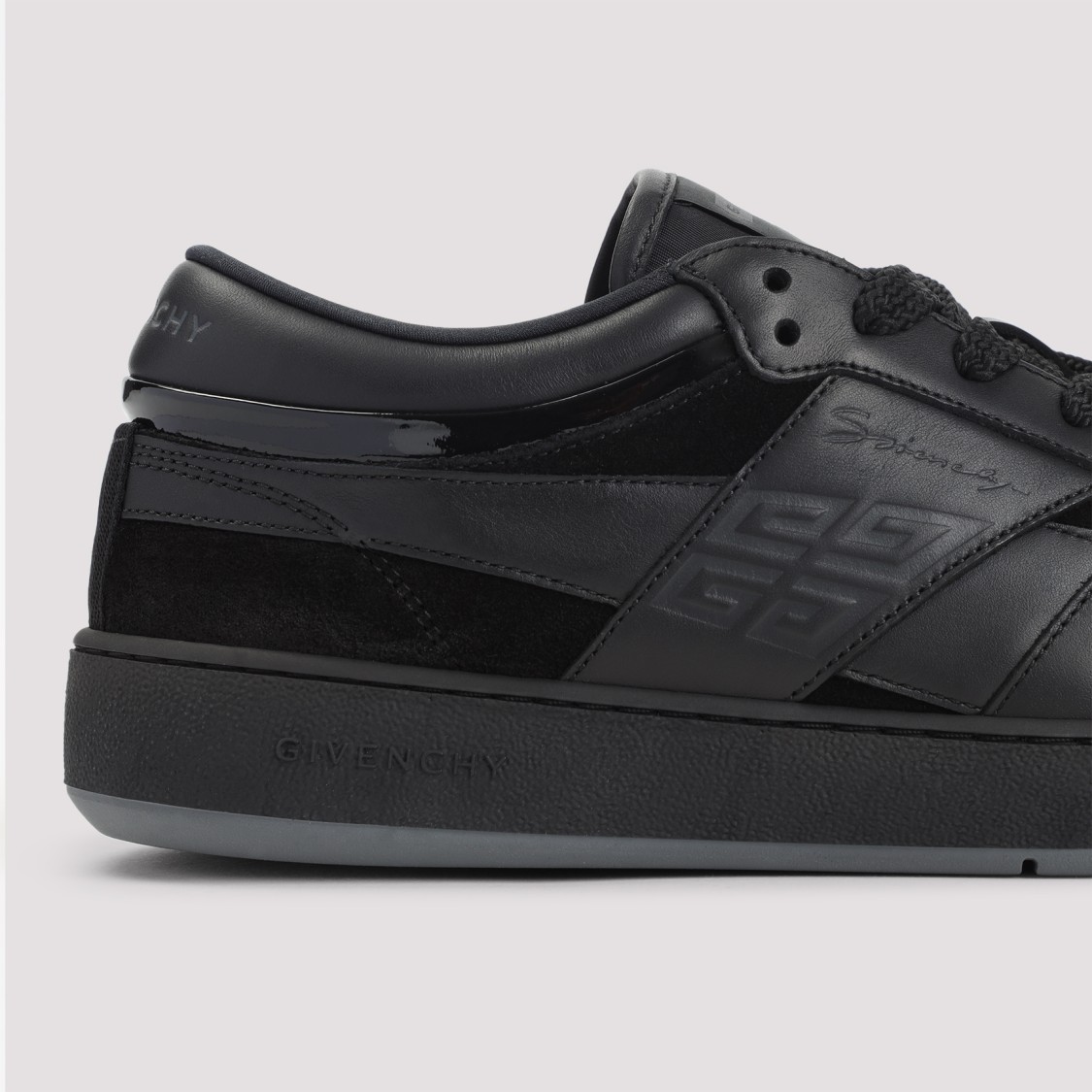 Givenchy G Move Low-top Sneakers In Calf Leather In Black