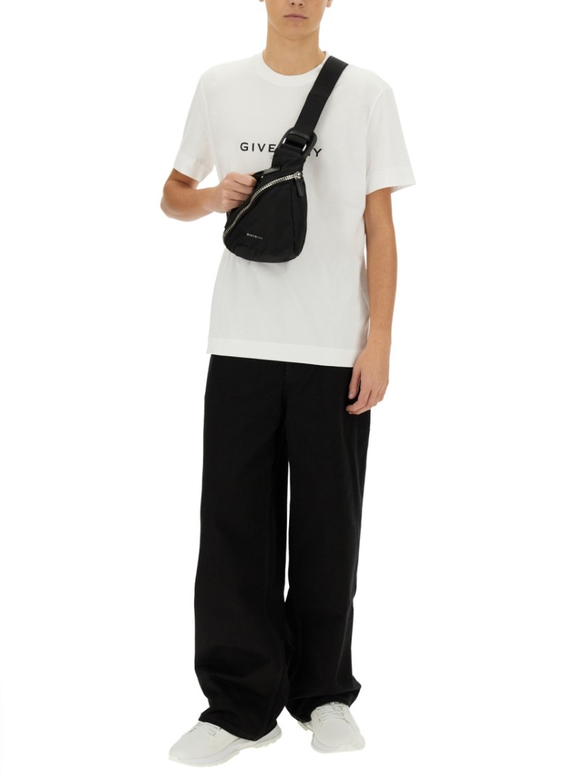 Givenchy White Crewneck T-shirt With Logo Print In Cotton Man