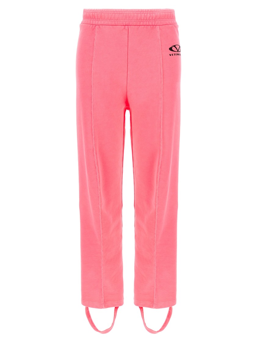 Vetements 'oval Logo' Joggers In Pink