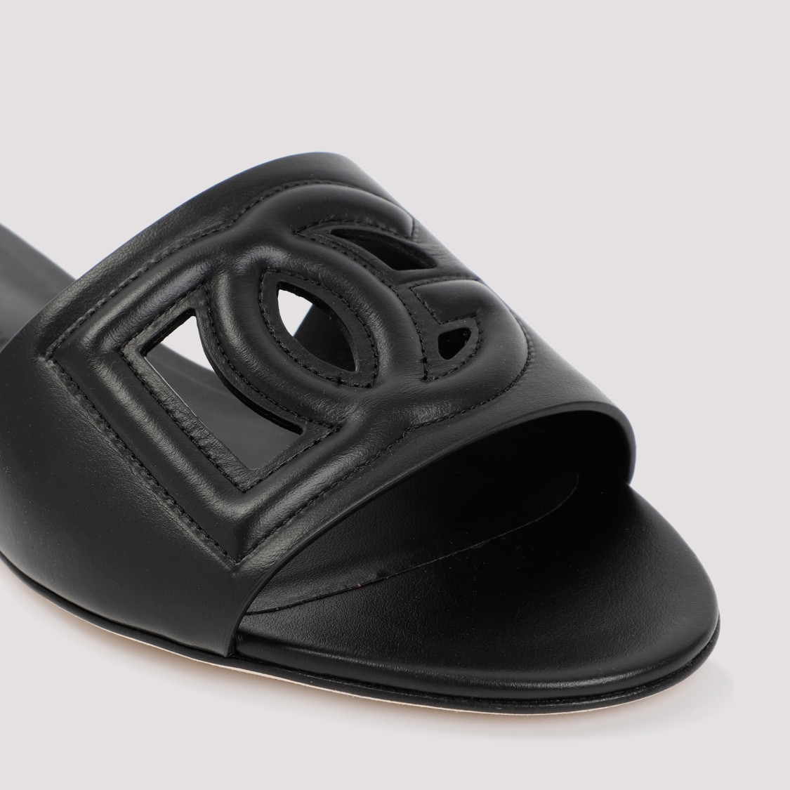 Shop Dolce & Gabbana Flat Slides Sandals In Black