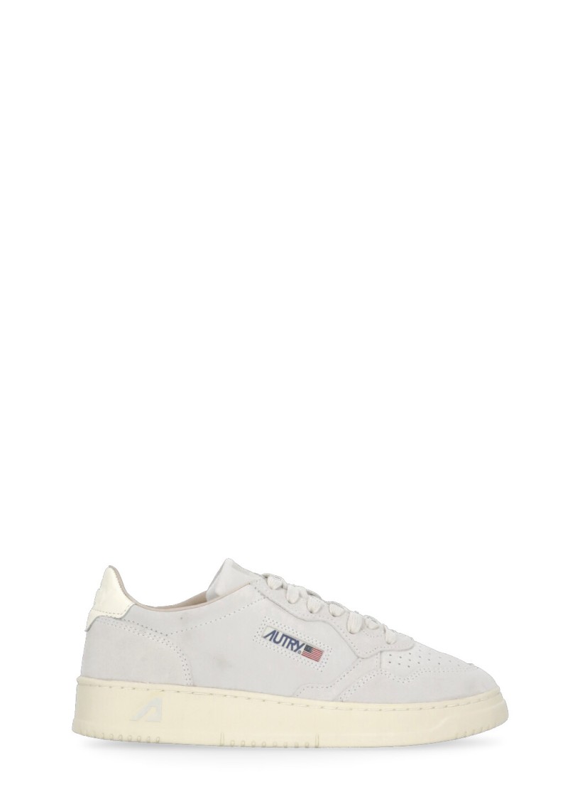 Autry Low-top Suede Sneakers With Elevated Sole In White