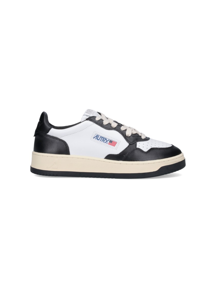 Autry 'medalist' White And Black Low Top Sneakers With Logo Patch