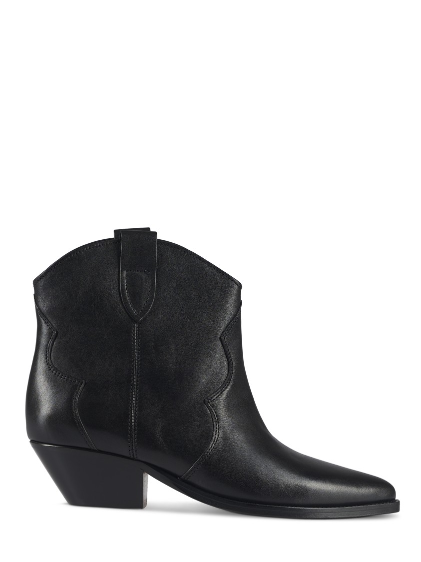 Isabel Marant Ankle Boots With Pointed Toe And Curved Design In Black