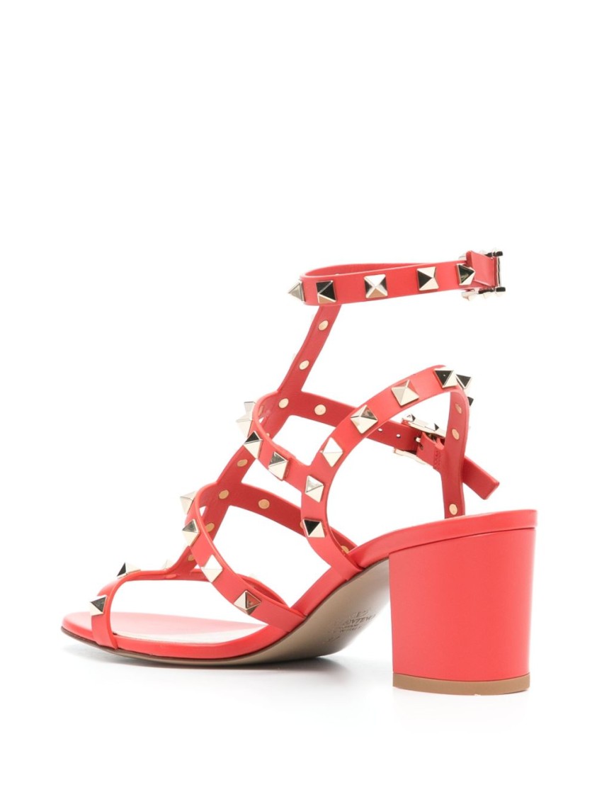 VALENTINO GARAVANI VALENTINO GARAVANI RED LEATHER ROCKSTUD SANDAL WITH PYRAMID STUDS AND BLOCK HEEL