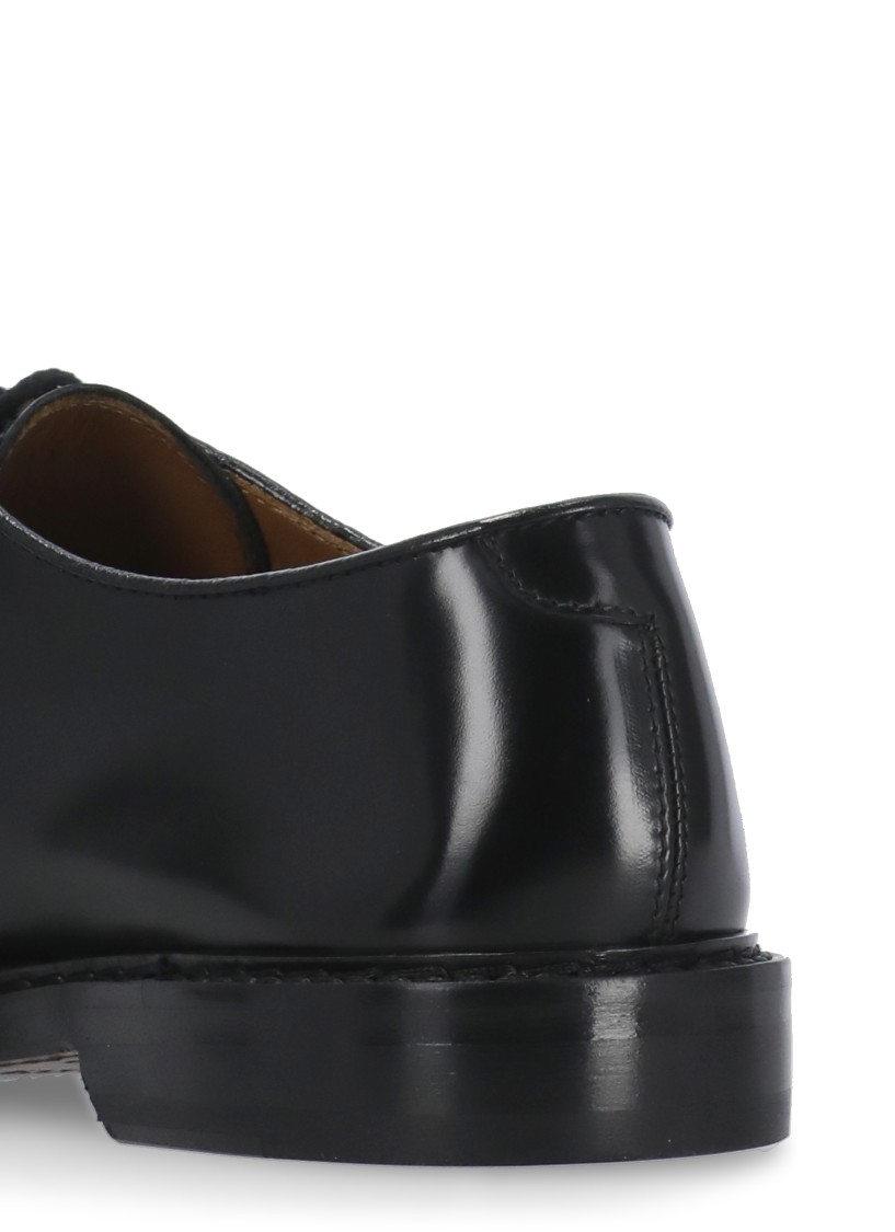 Doucal's Almond-toe Leather Derby Shoes In Black