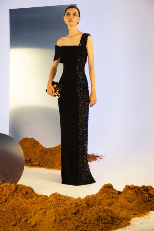 ブラック片肩フリルロングドレス　SAIID KOBEISY サイードコベイシー Saiid Kobeisy Beaded Crepe Maxi Dress | Black | FARFETCH