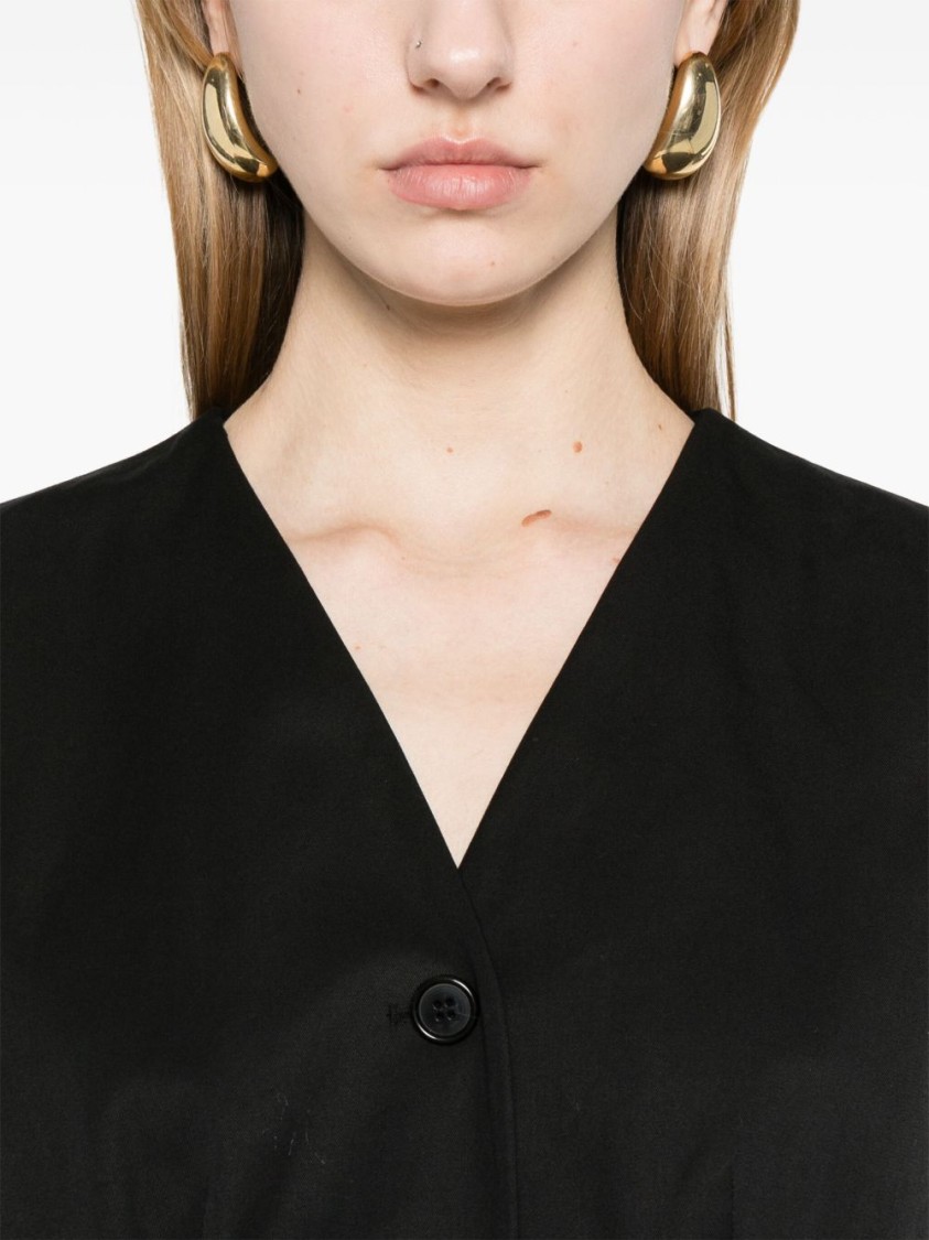 Theory Sleeveless Blazer With Dart Detailing And V-neckline