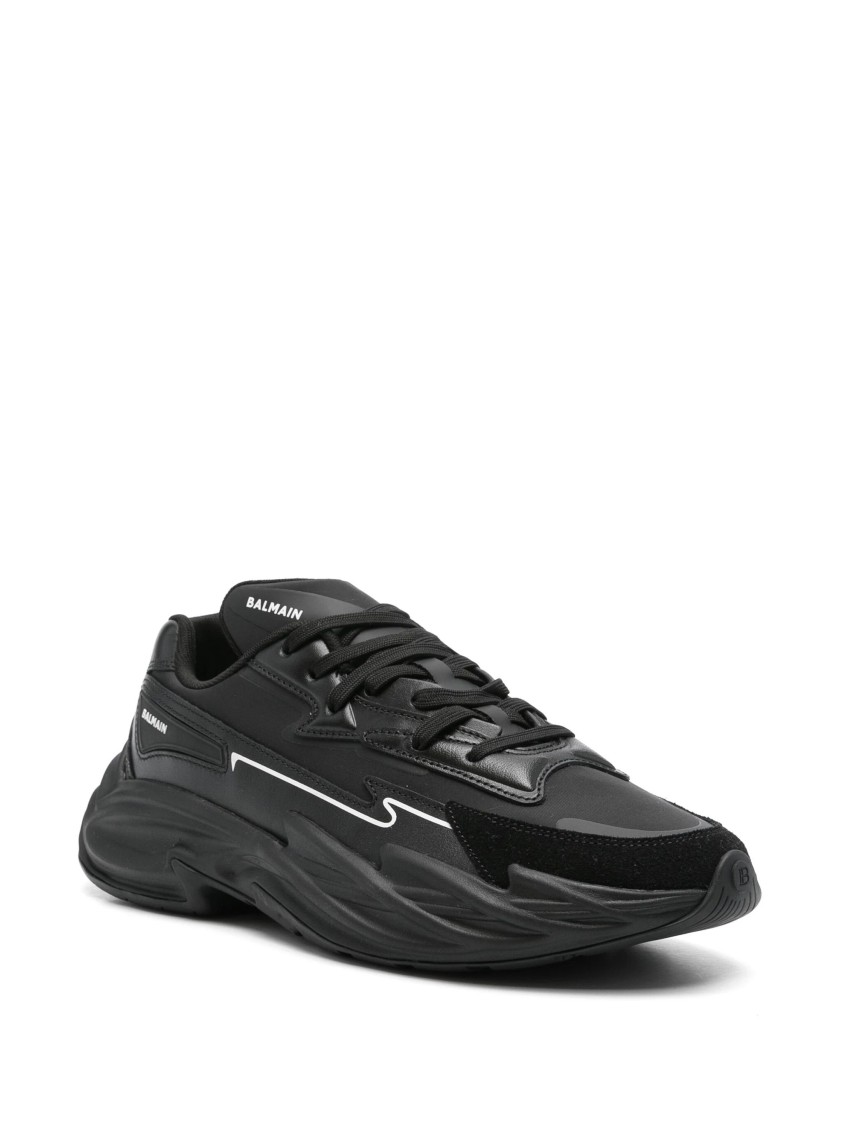 Balmain Low Top Lace Up Sneaker In Black