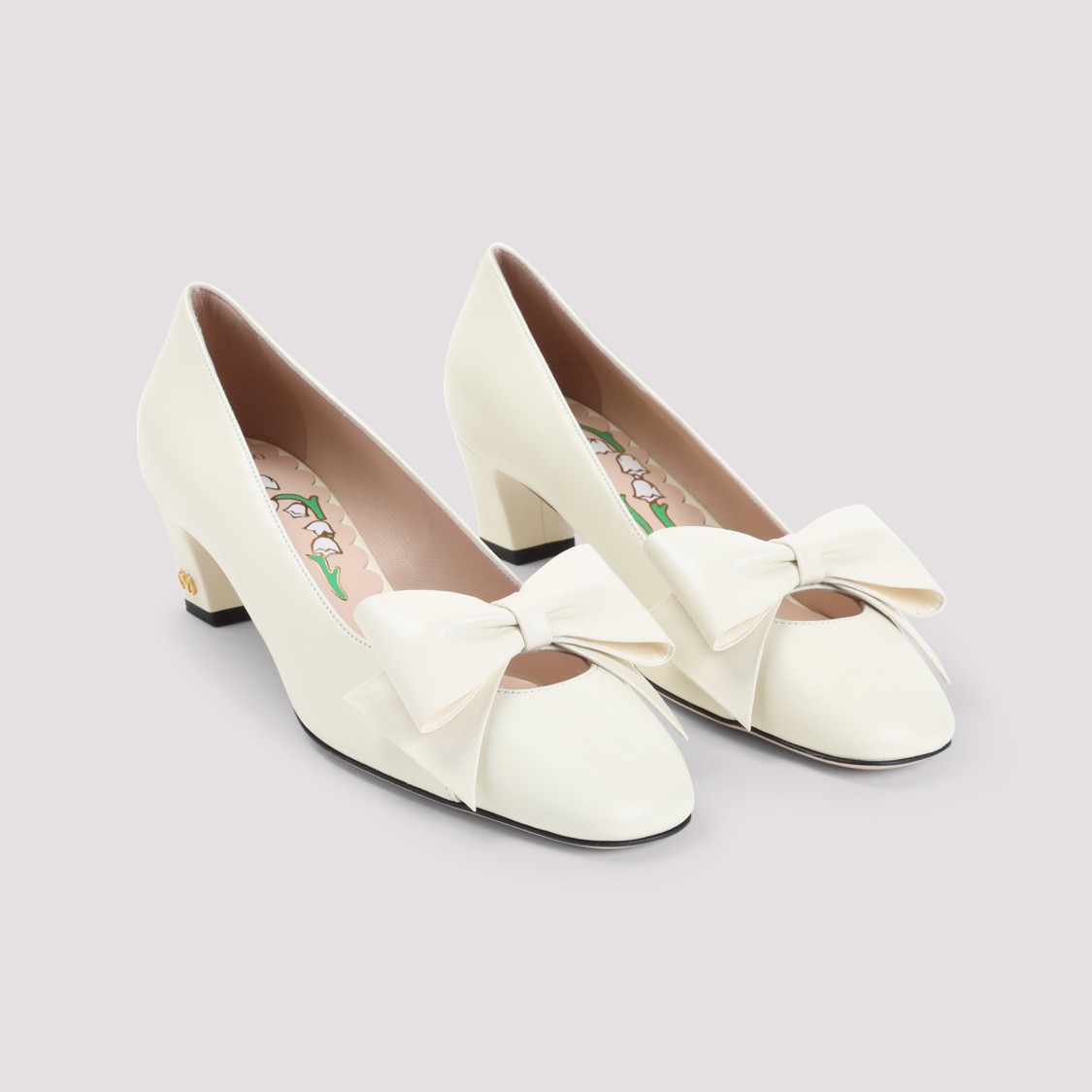 Valentino Pointed Toe Pumps With Charming Bow Detail In Neutrals