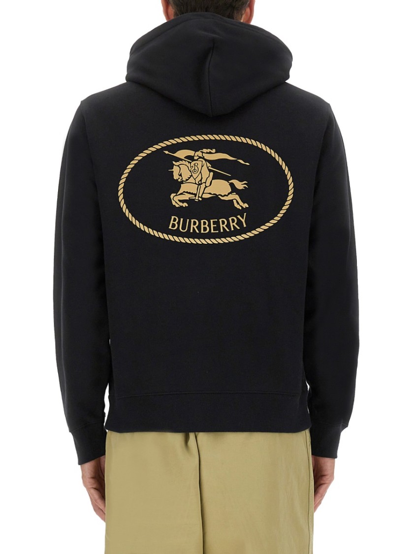 パーカー・フーディ Burberry Classic Black Hoodie With Kangaroo Pocket Burberry Classic Black Hoodie With Kangaroo Pocket | THE LIST