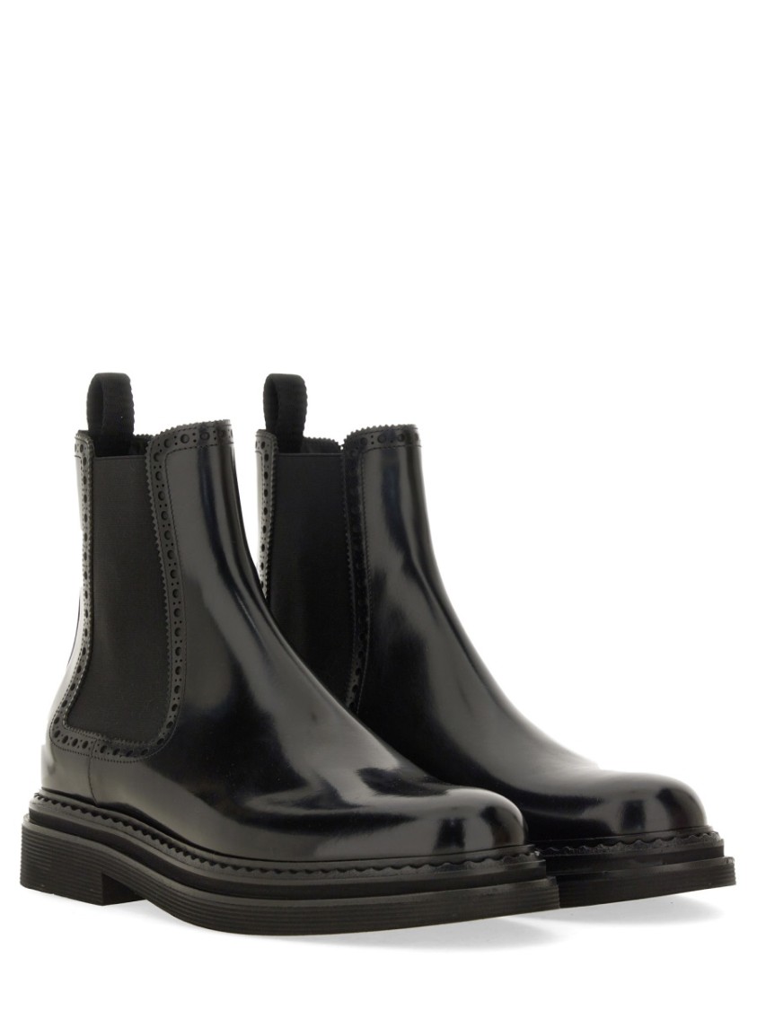 Dolce & Gabbana Men Brushed Leather Boot In Black
