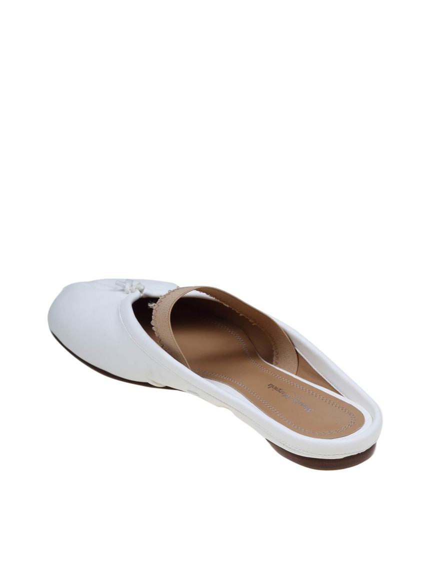 Maison Margiela Ballerina Mule Tabi In White Leather In White