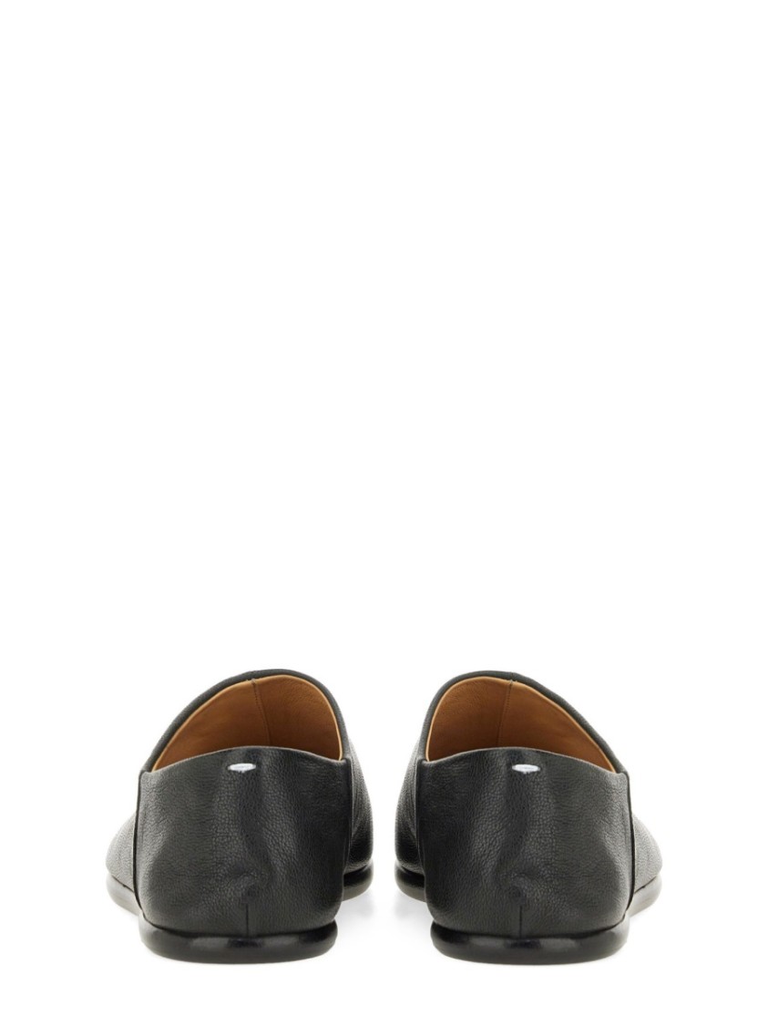 Maison Margiela Tabi Grey Branded Leather Slip On In Black