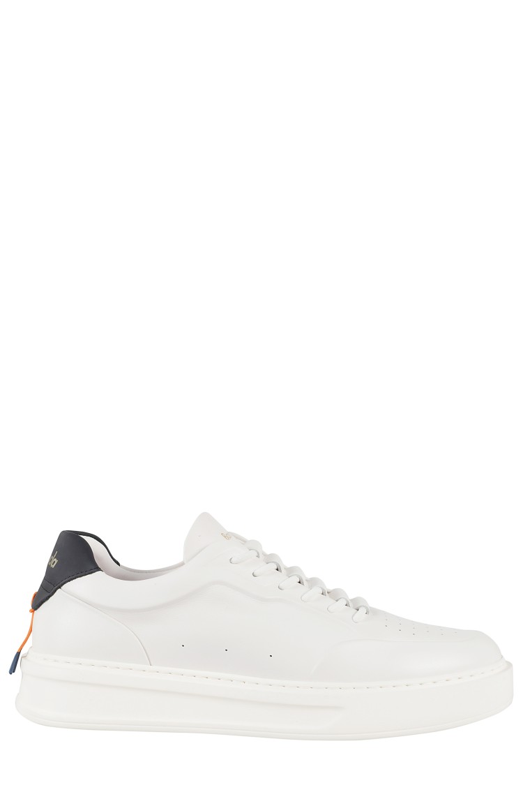 Barracuda Smooth Leather Sneakers With Contrasting Heel Tab In White